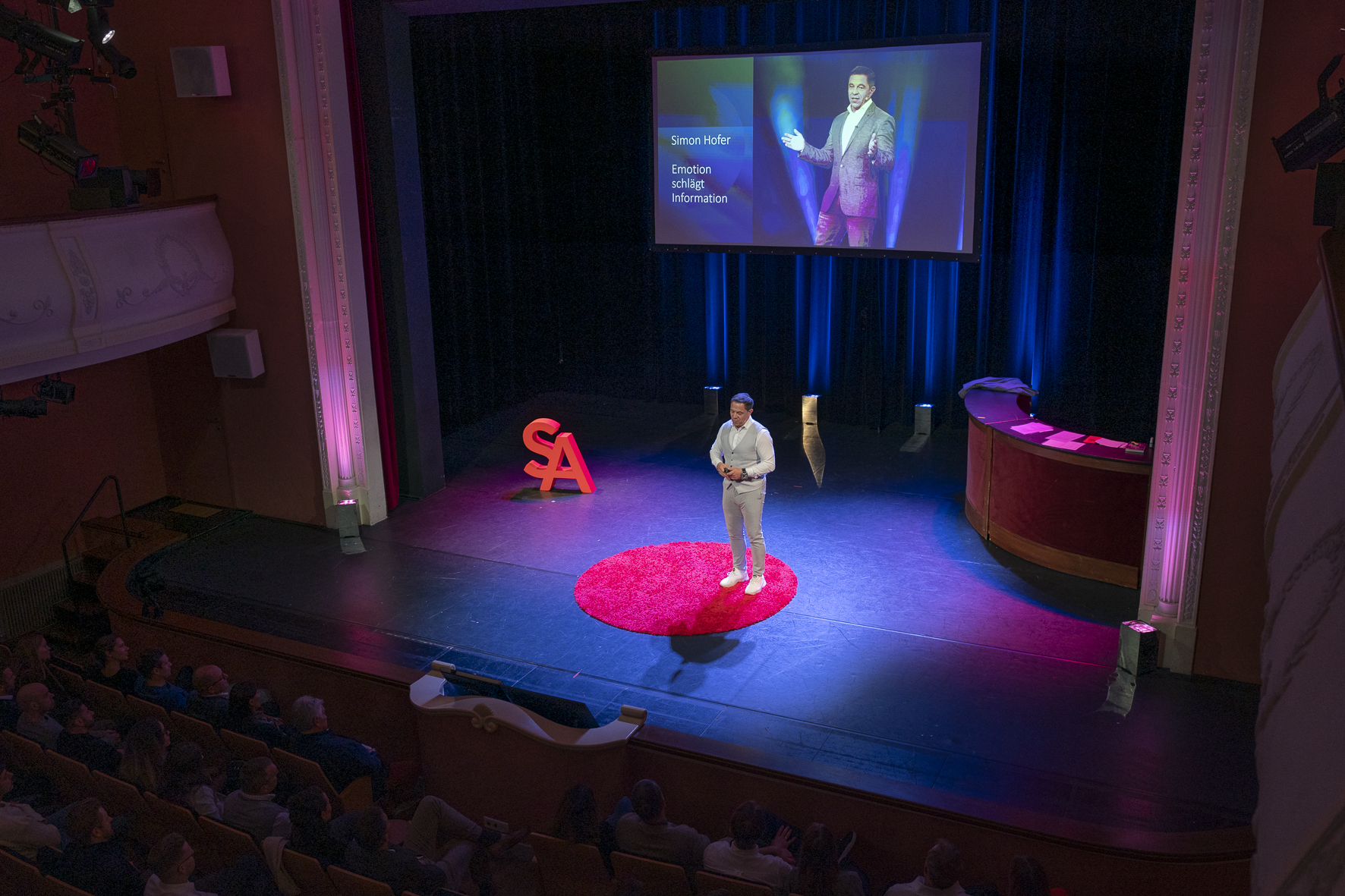 5 Public Speaking Steve Jobs